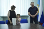 Брянская делегация провела в Брянке теплую встречу с девочкой Машей
